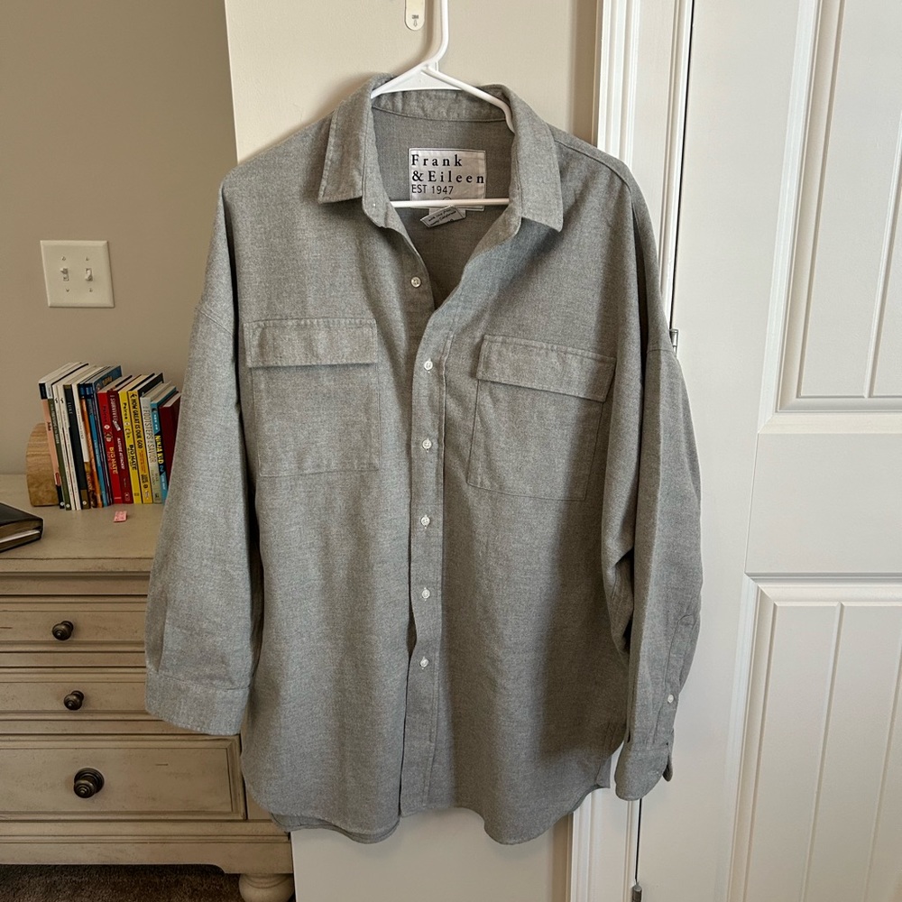 Frank & Eileen McLoghlin M/L gray